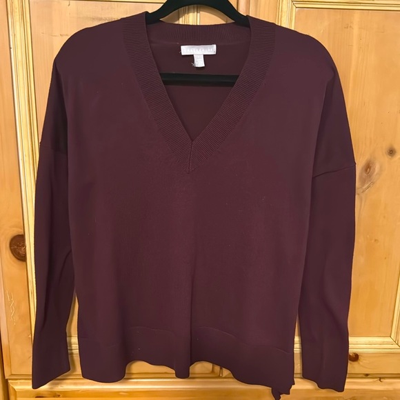 Oversized v-neck High/Low Sweater. Color: “Burgundy Stem” - Picture 1 of 5